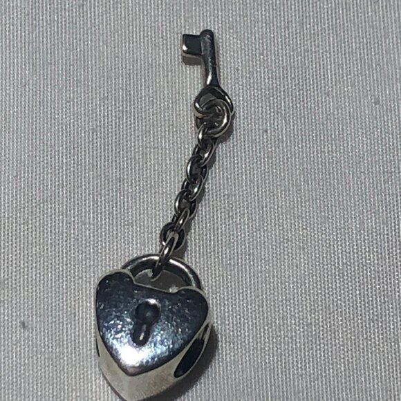 Pandora Key To My Heart Lock Charm RETIRED ALE 925 #790971 Sterling Valentines - Picture 2 of 8